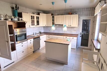 Wohnung Großrosseln - 6 Zimmer, 237 m&sup2;, 179.000&euro; | Angebot:23594024