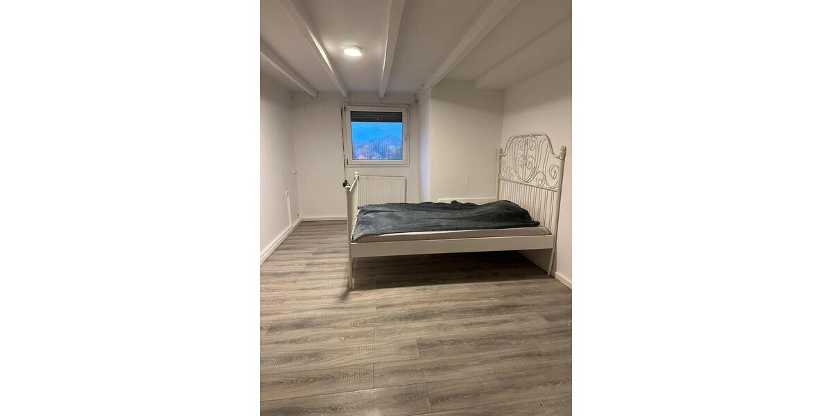 Dachgeschoßwohnung Völklingen - 6 Zimmer, 110 m&sup2;, 800&euro; | Angebot:25760210