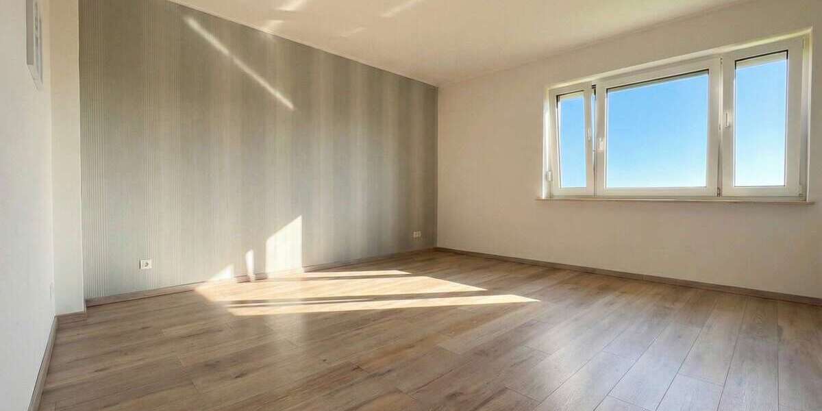 Etagenwohnung Saarbrücken Malstatt - 3 Zimmer, 81 m&sup2;, 155.000&euro; | Angebot:22372379