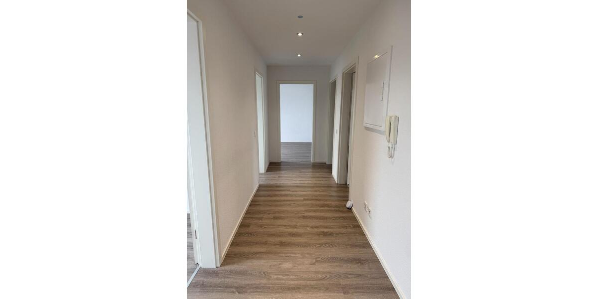 Dachgeschoßwohnung Heusweiler - 4 Zimmer, 78 m&sup2;, 640&euro; | Angebot:26558304