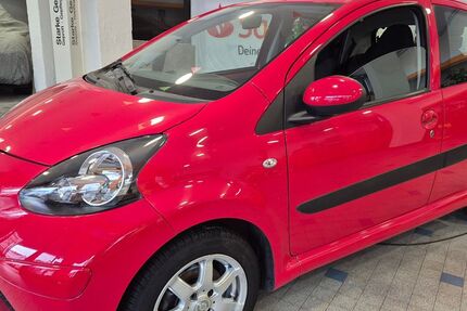 Toyota Aygo (X) 89.000 km 7.380 &euro; Völklingen 66333
