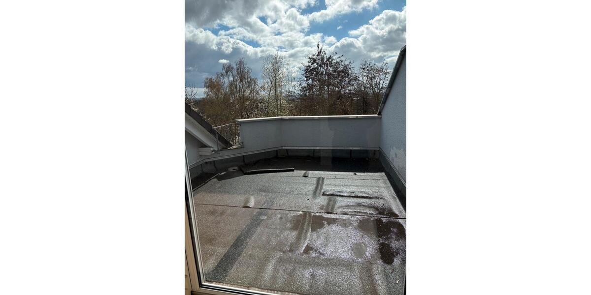 Dachgeschoßwohnung Saarlouis - 3 Zimmer, 80 m&sup2;, 770&euro; | Angebot:25945411