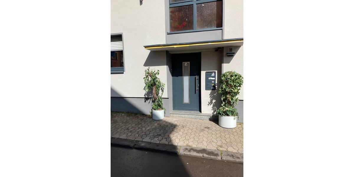 Etagenwohnung Saarbrücken West - 1 Zimmer, 40 m&sup2;, 315&euro; | Angebot:26683699