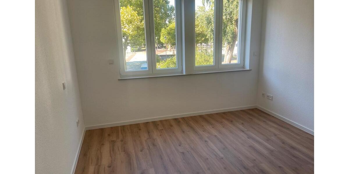 Erdgeschoßwohnung Saarbrücken Neue Bremm - 3 Zimmer, 85 m&sup2;, 920&euro; | Angebot:25653155