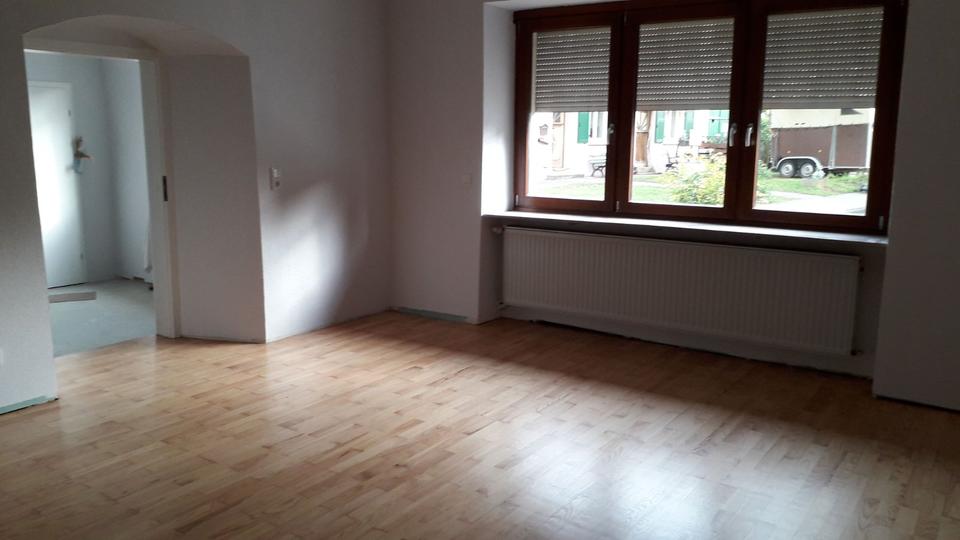 Erdgeschoßwohnung Gersheim - 2 Zimmer, 75 m&sup2;, 480&euro; | Angebot:25378143