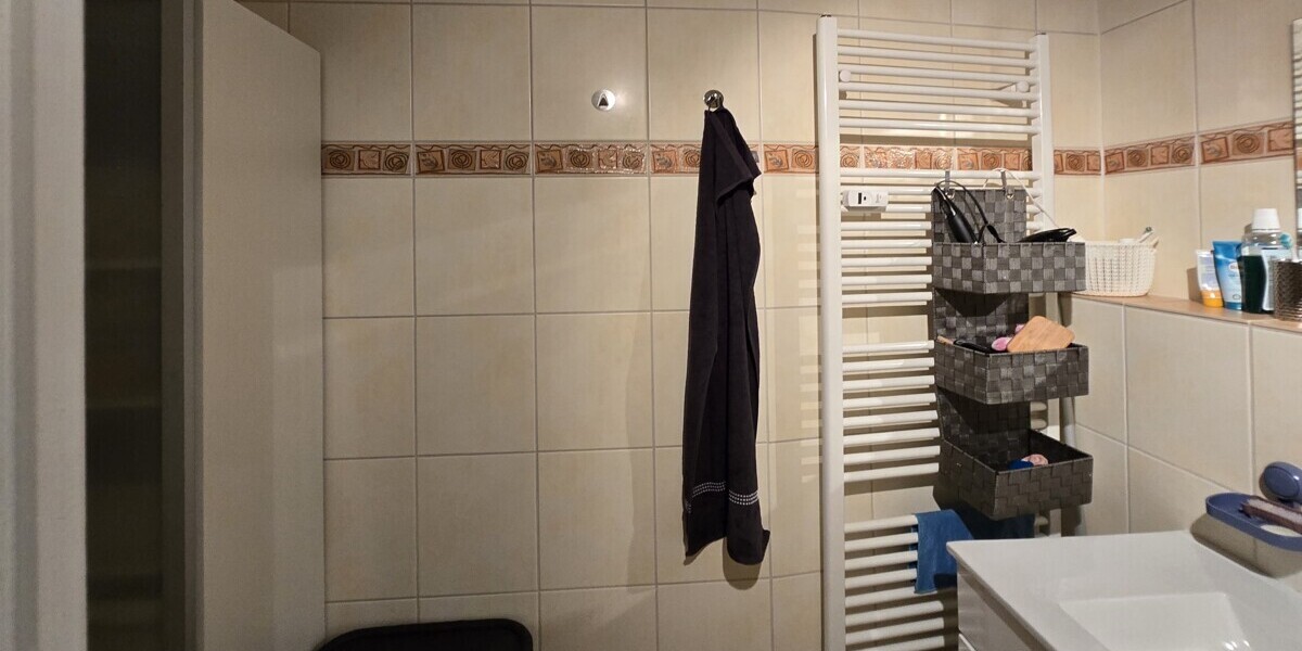2-3 Familienhaus in Schmelz Zentrum - Zweifamilienhaus Schmelz / Bettingen Bettingen | Angebot:27010288