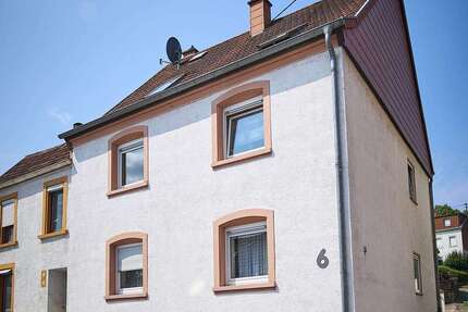 Haus Saarbrücken Ensheim - 7 Zimmer, 150 m&sup2;, 250.000&euro; | Angebot:27098856