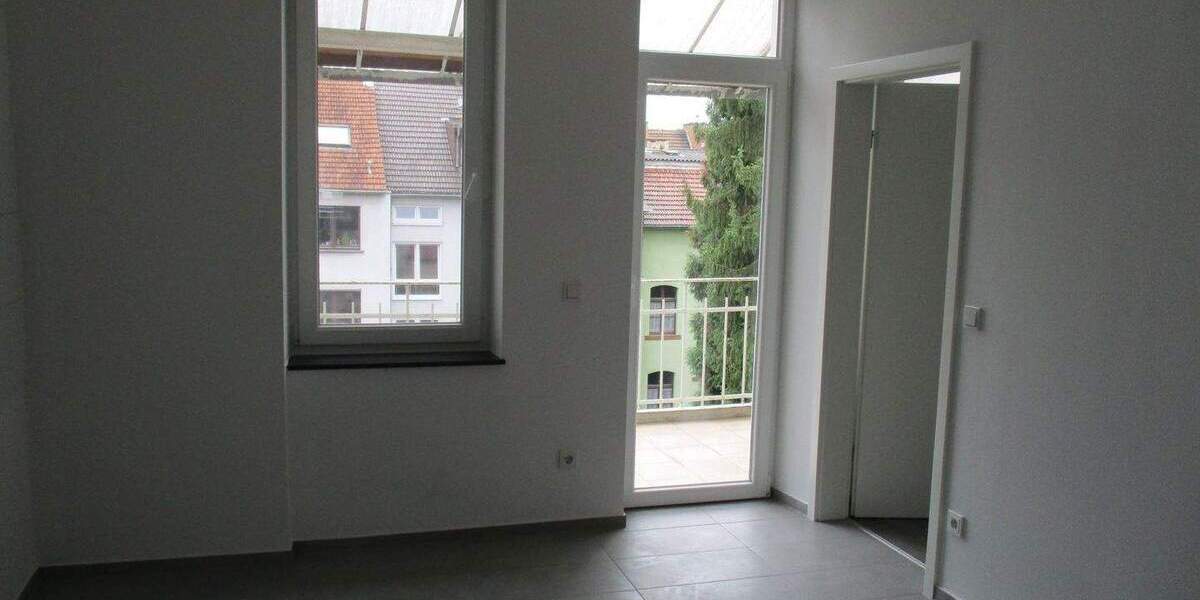 Etagenwohnung Saarbrücken Alt-Saarbrücken - 3 Zimmer, 80 m&sup2;, 685&euro; | Angebot:25699919