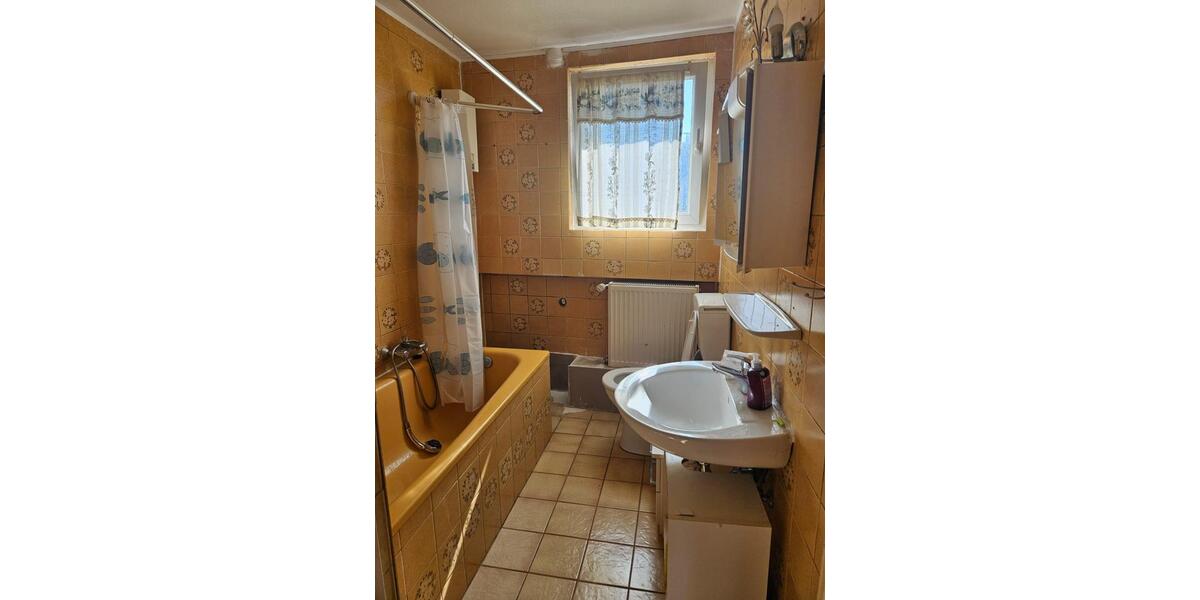 Mehrfamilienhaus, Wohnhaus Saarbrücken West - 12 Zimmer, 300 m&sup2;, 290.000&euro; | Angebot:22477805