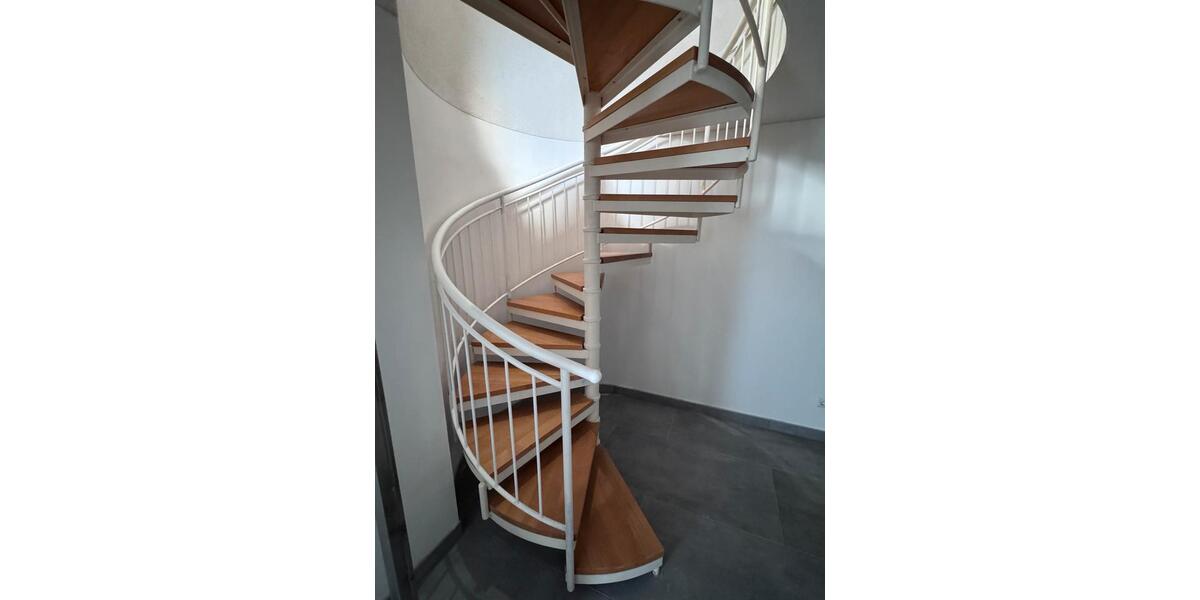 Etagenwohnung Homburg - 2.5 Zimmer, 80 m&sup2;, 700&euro; | Angebot:25905771