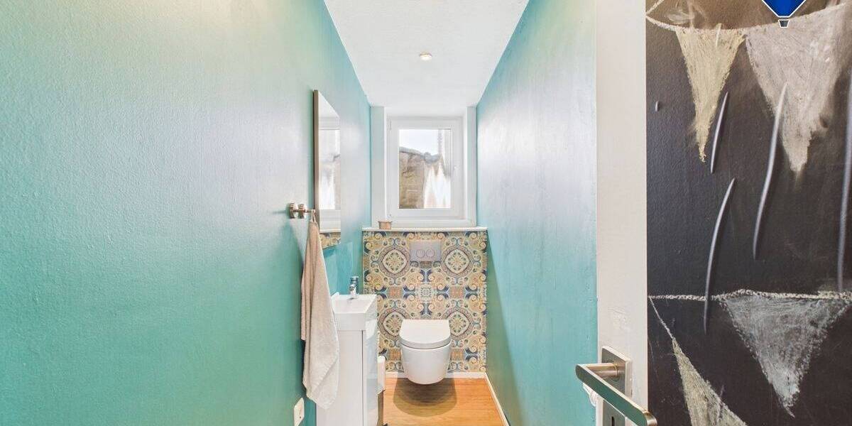 Reihenmittelhaus Dillingen - 7 Zimmer, 230 m&sup2;, 279.000&euro; | Angebot:25673957