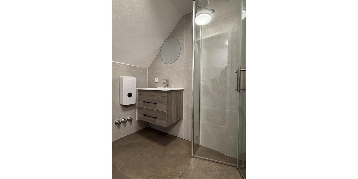 Etagenwohnung Homburg - 2 Zimmer, 40 m&sup2;, 700&euro; | Angebot:25400432