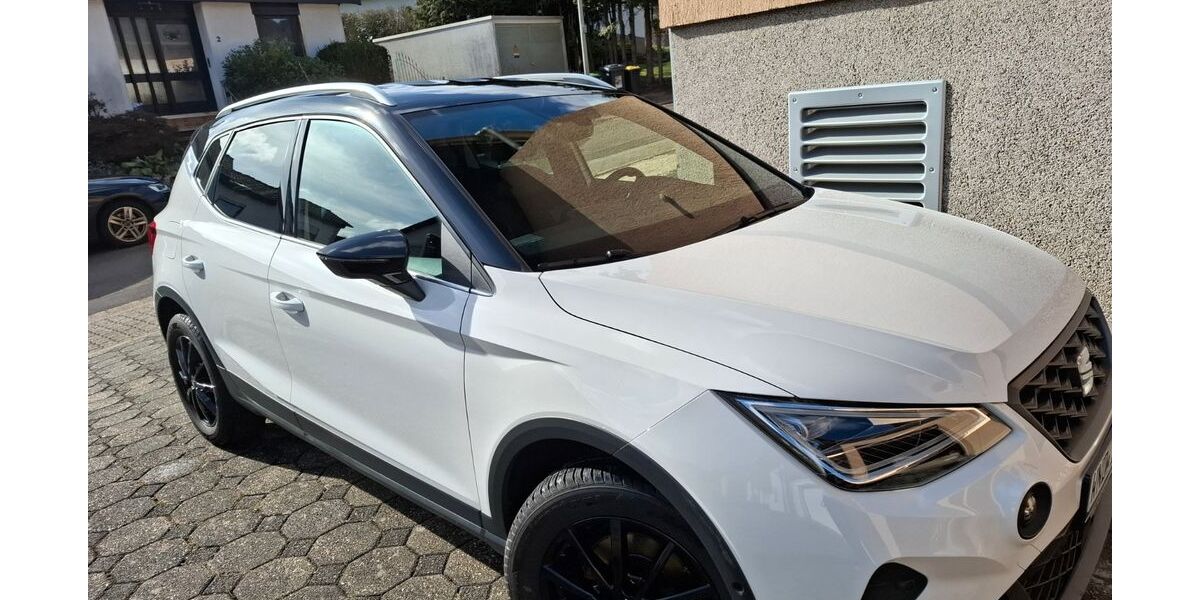 Seat Arona 11.137 km 21.000 &euro; Theley 66636