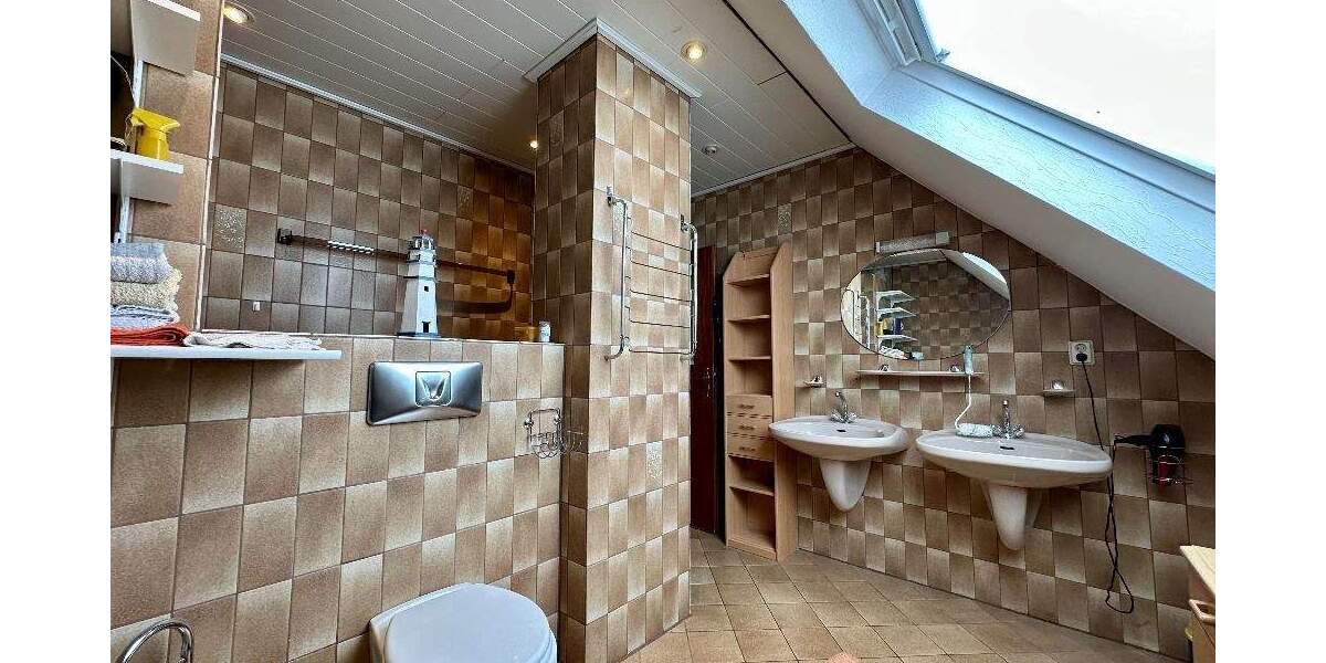 Mehrfamilienhaus, Wohnhaus Blieskastel Niederwürzbach - 5 Zimmer, 190 m&sup2;, 299.000&euro; | Angebot:25705994