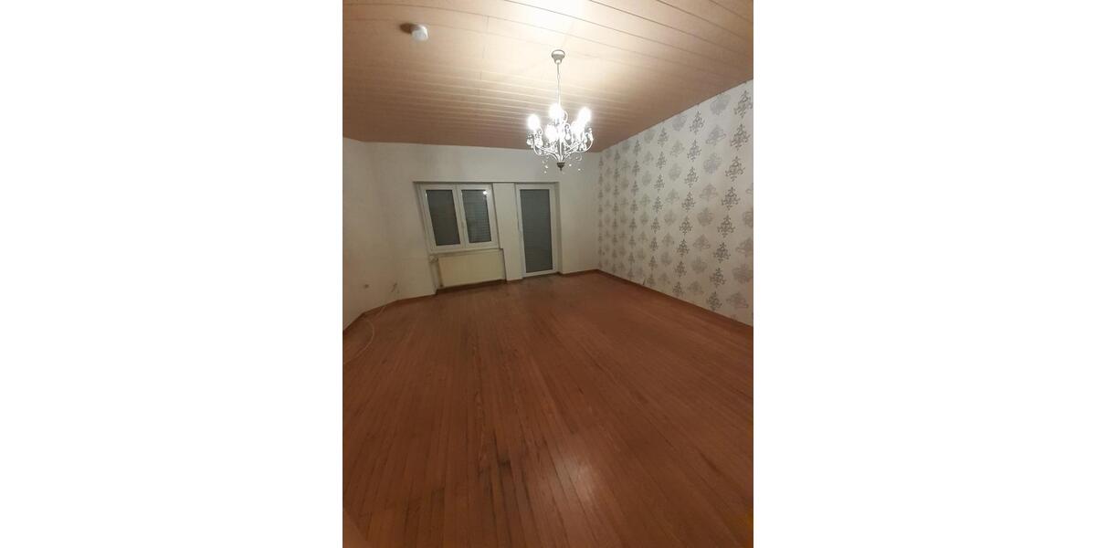 Einfamilienhaus Heusweiler - 3 Zimmer, 75 m&sup2;, 92.000&euro; | Angebot:25283380