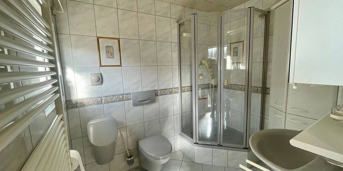 Reihenmittelhaus Großrosseln Dorf im Warndt - 6 Zimmer, 127 m&sup2;, 179.000&euro; | Angebot:25664069