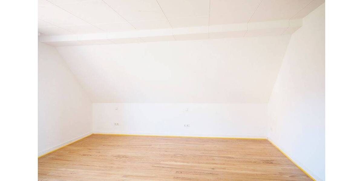 Einfamilienhaus Heusweiler Holz - 6 Zimmer, 1.350&euro; | Angebot:25928510