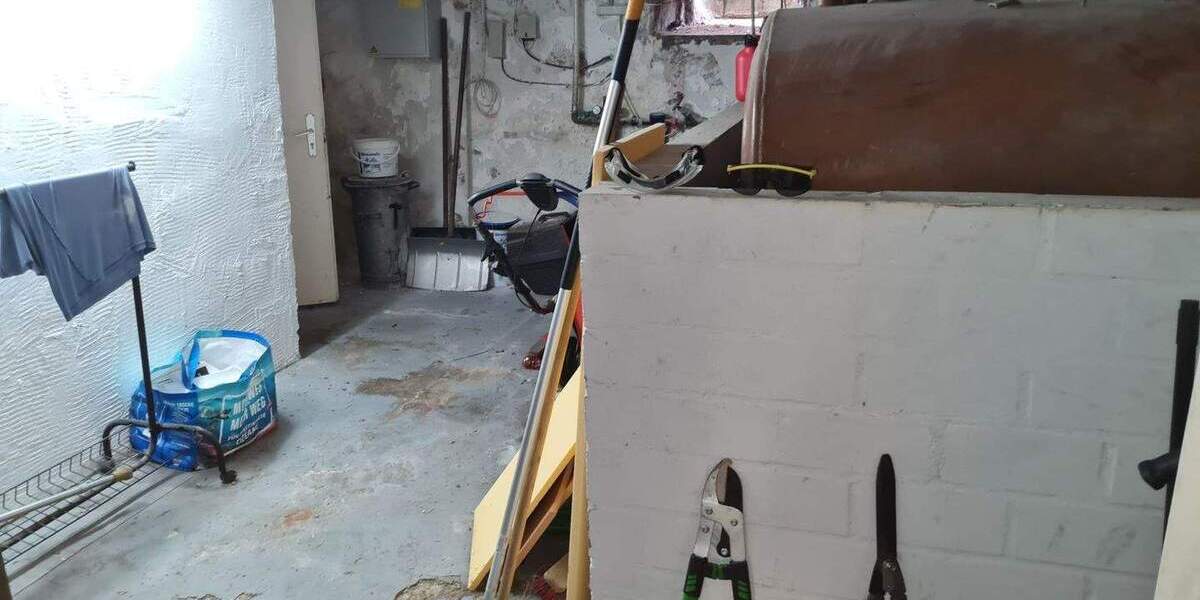 Mehrfamilienhaus, Wohnhaus Völklingen Ludweiler - 8 Zimmer, 197 m&sup2;, 265.000&euro; | Angebot:25735133