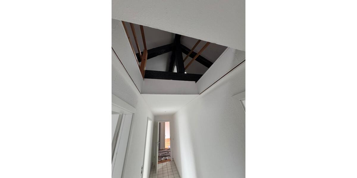 Dachgeschoßwohnung Saarlouis - 3 Zimmer, 90 m&sup2;, 1.050&euro; | Angebot:25892458