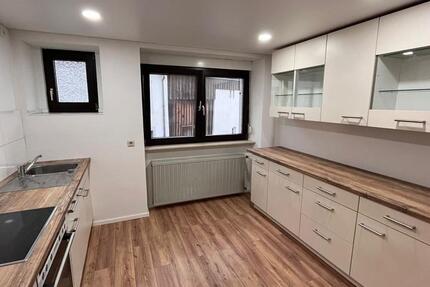 Wohnung Ottweiler - 3 Zimmer, 88 m&sup2;, 890&euro; | Angebot:25124923