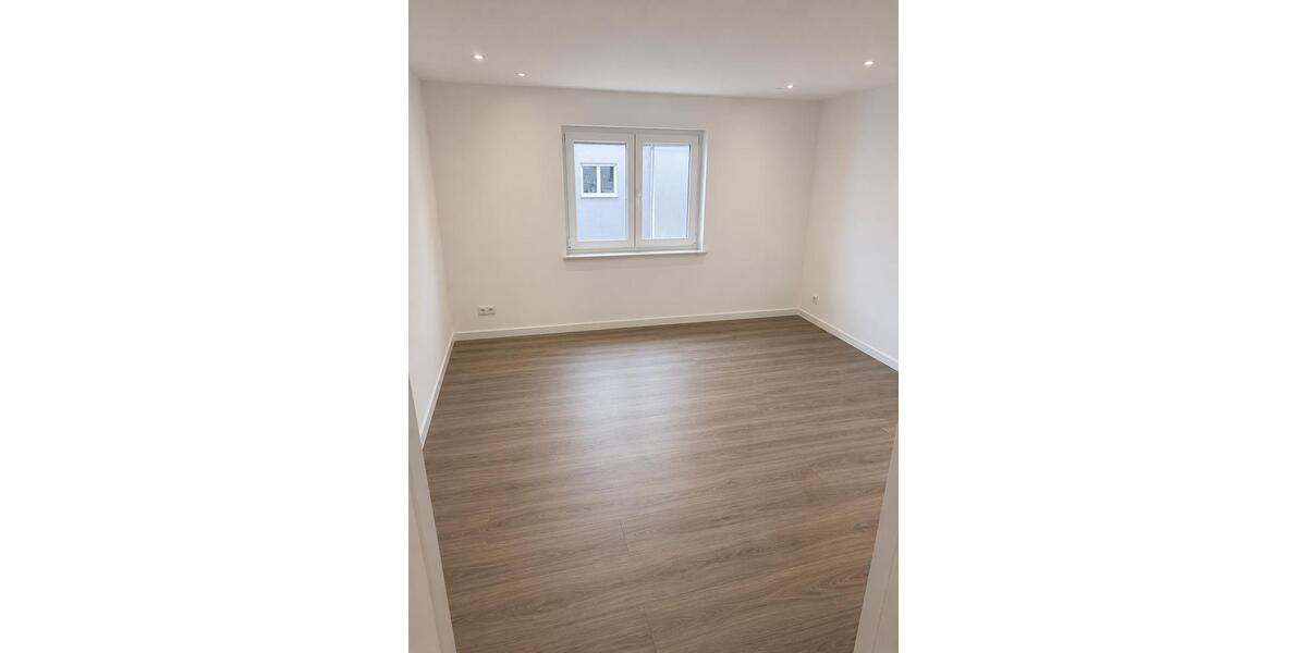 Etagenwohnung Wadgassen - 2 Zimmer, 65 m&sup2;, 680&euro; | Angebot:26614998