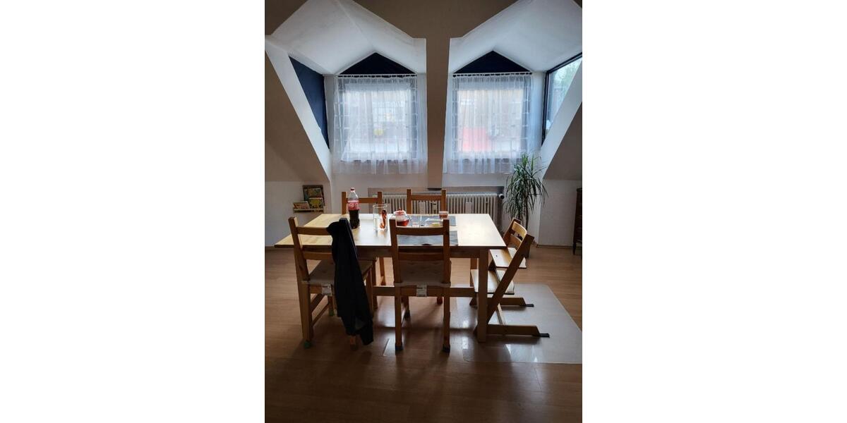 Dachgeschoßwohnung Neunkirchen - 3 Zimmer, 70 m&sup2;, 700&euro; | Angebot:25659592