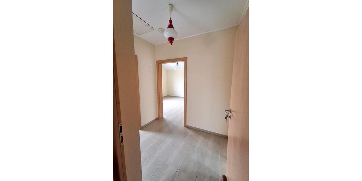 Etagenwohnung Schwalbach - 3 Zimmer, 85 m&sup2;, 780&euro; | Angebot:23598153