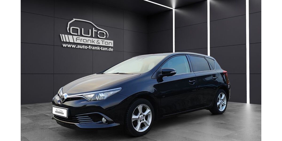Toyota Auris 135.000 km 11.390 &euro; Schmelz 66839