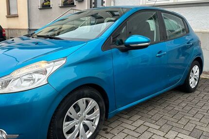 Peugeot 208 173.345 km 3.300 &euro; Saarlouis 66740