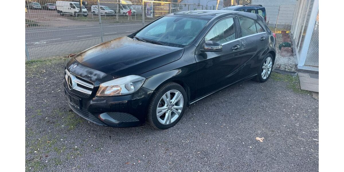 Mercedes-Benz A 180 105.000 km 11.400 &euro; Saarbrücken/Altenkessel 66126