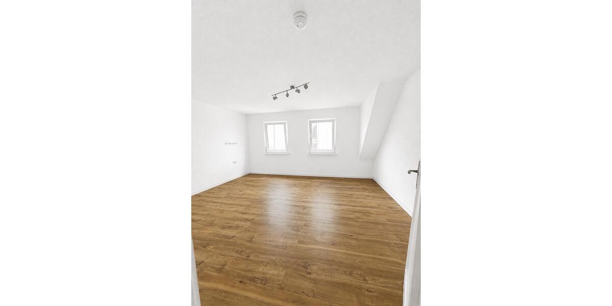 Etagenwohnung Sankt Wendel - 4 Zimmer, 130 m&sup2;, 1.100&euro; | Angebot:26624295