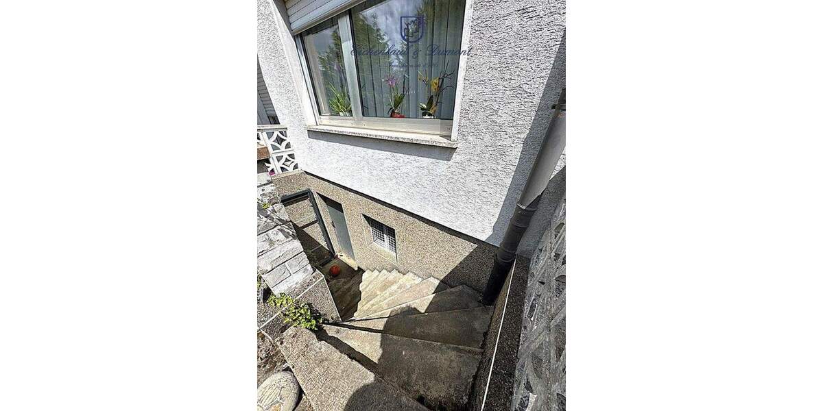 Mehrfamilienhaus, Wohnhaus Sulzbach/Saar / Hühnerfeld Altenwald - 7 Zimmer, 164 m&sup2;, 229.000&euro; | Angebot:25697923