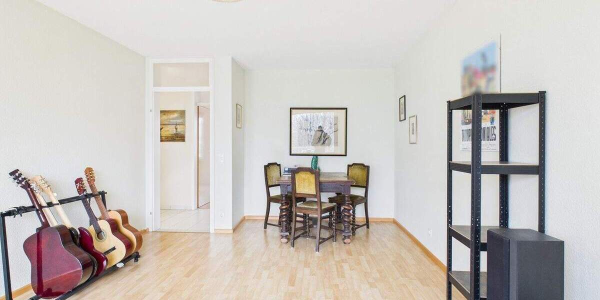 Etagenwohnung Saarbrücken Eschberg - 3 Zimmer, 80 m&sup2;, 168.000&euro; | Angebot:25666421