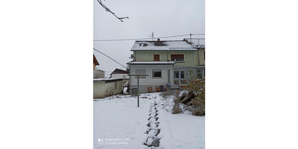 Einfamilienhaus Lebach - 8 Zimmer, 180 m&sup2;, 199.000&euro; | Angebot:24787268