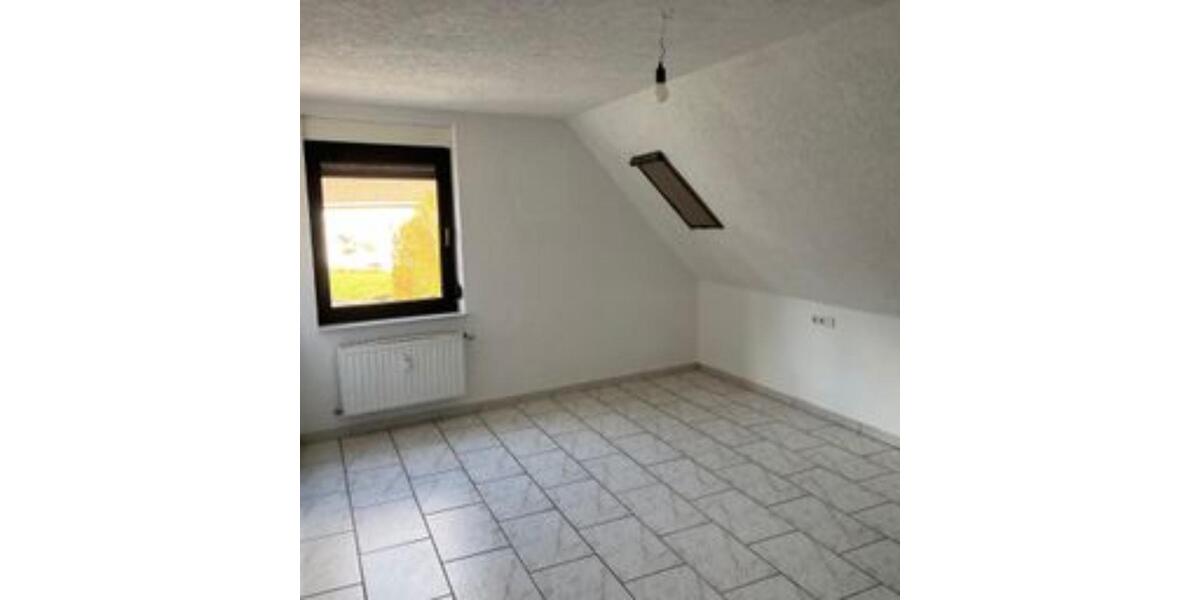Terrassenwohnung Saarbrücken Brebach-Fechingen - 6 Zimmer, 120 m&sup2;, 215.000&euro; | Angebot:25289643