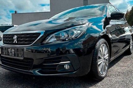 Peugeot 308 59.900 km 12.890 &euro; Saarbrücken 66117