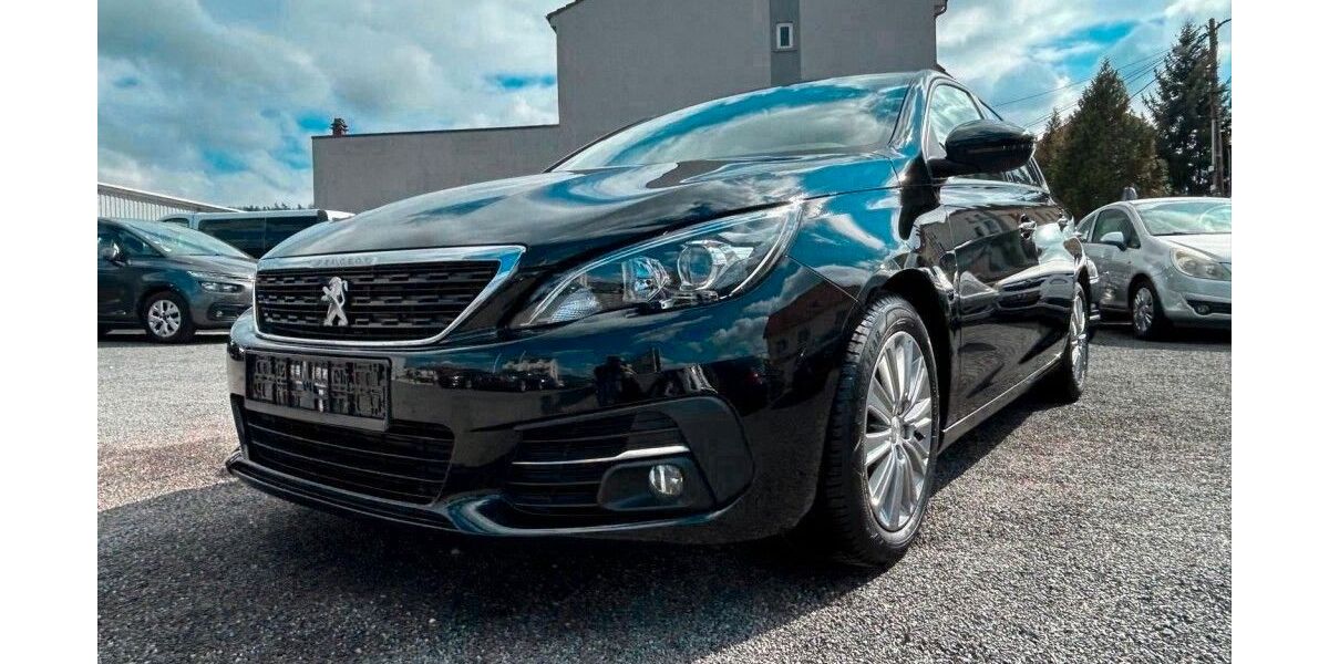 Peugeot 308 59.900 km 12.890 &euro; Saarbrücken 66117