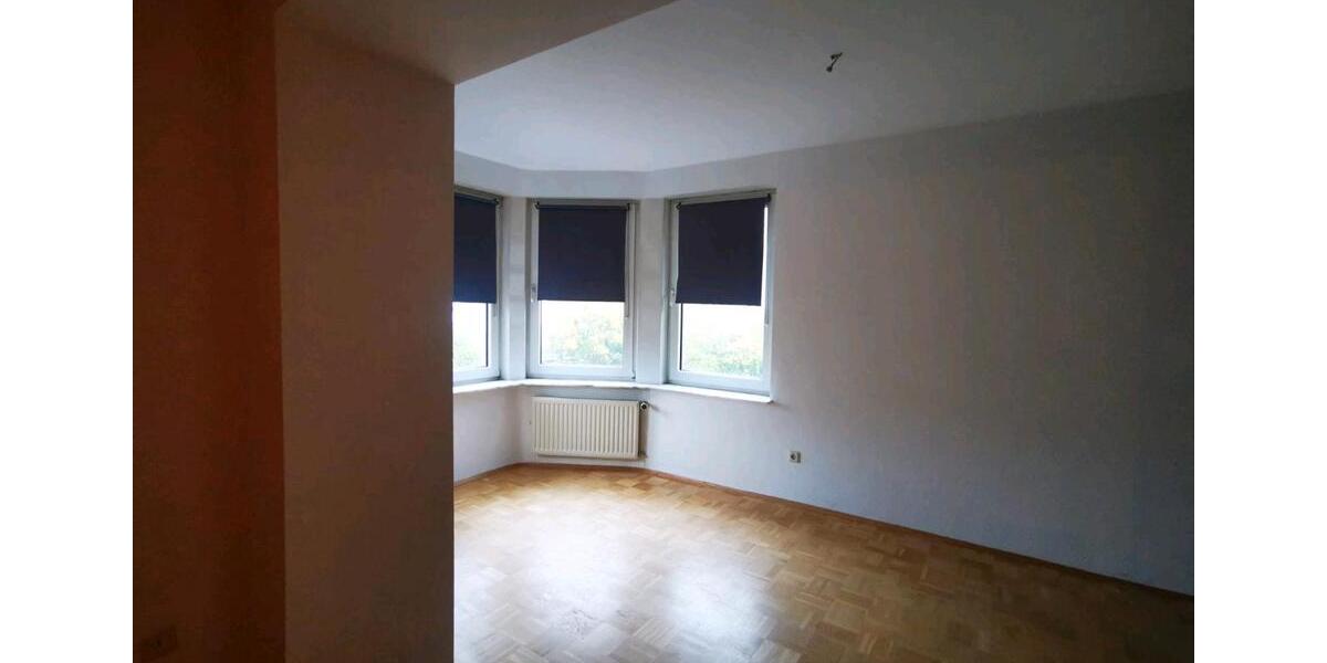 Etagenwohnung Saarbrücken Eschberg - 4 Zimmer, 105 m&sup2;, 990&euro; | Angebot:26643920