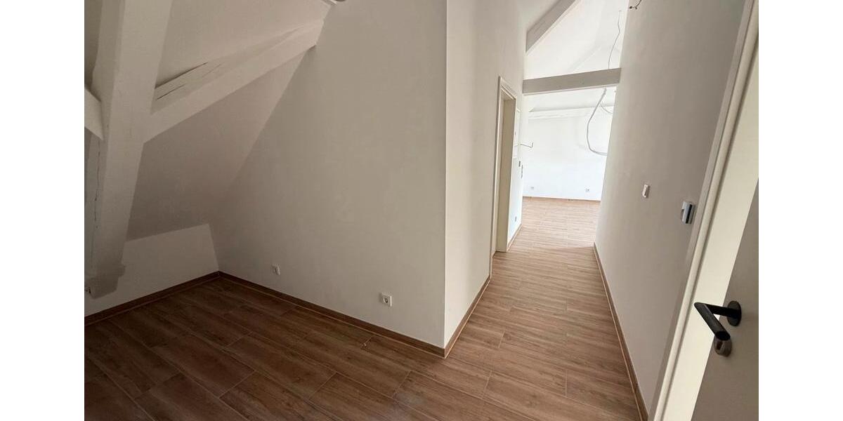 Dachgeschoßwohnung Zweibrücken - 2 Zimmer, 45 m&sup2;, 94.900&euro; | Angebot:26930854