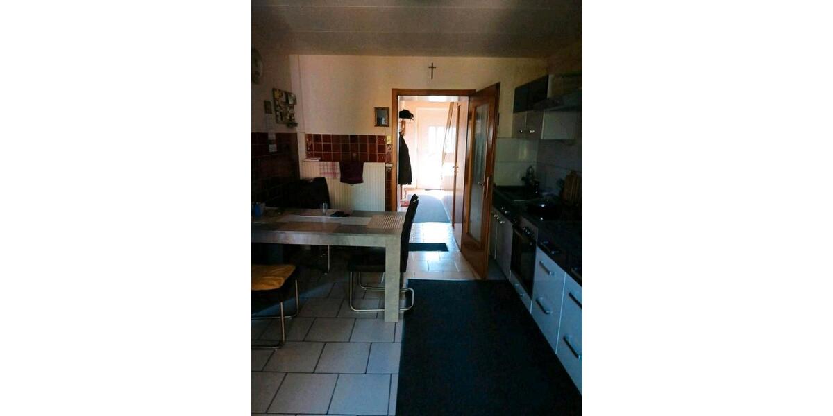 Einfamilienhaus Schiffweiler - 7 Zimmer, 180 m&sup2;, 310.000&euro; | Angebot:26522720