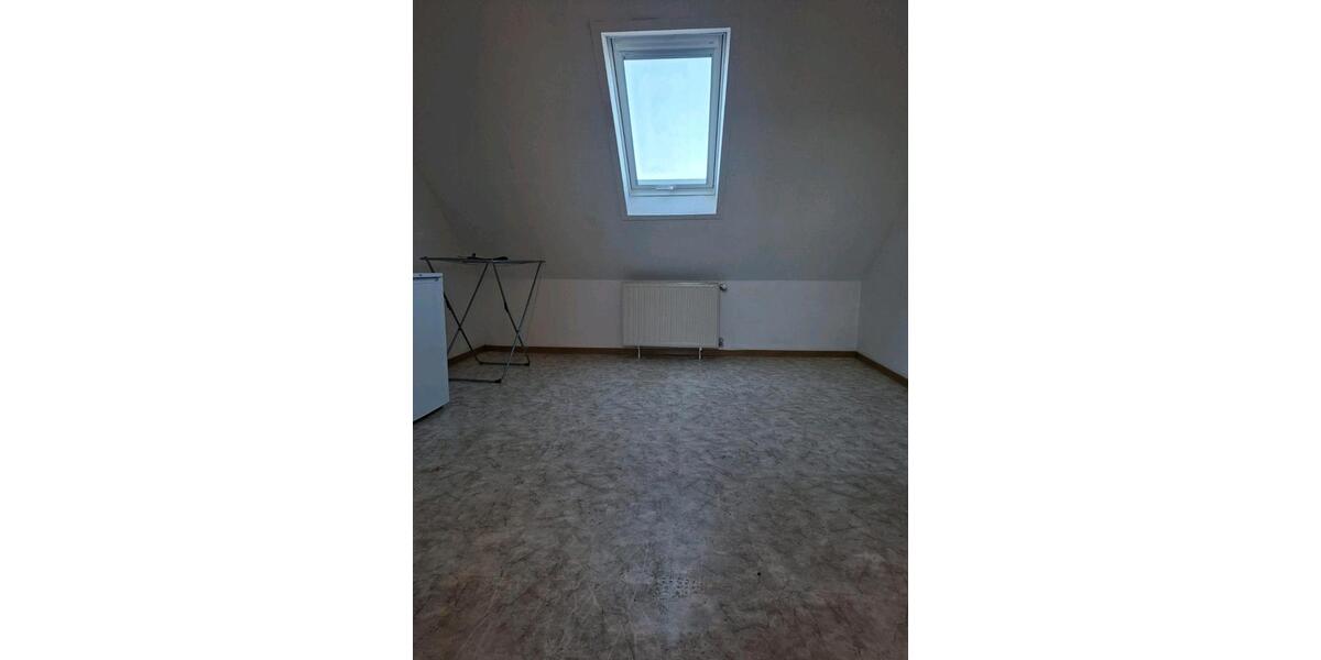 Dachgeschoßwohnung Heusweiler - 3 Zimmer, 70 m&sup2;, 670&euro; | Angebot:24733125