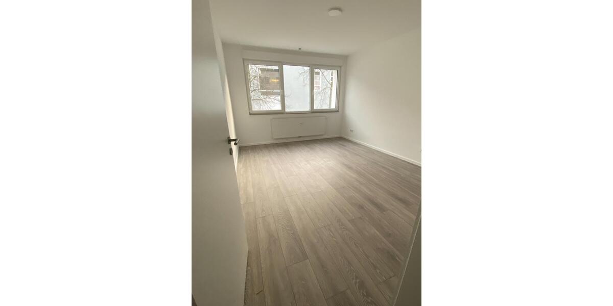 Etagenwohnung Saarbrücken Dudweiler - 3 Zimmer, 81 m&sup2;, 880&euro; | Angebot:23408607