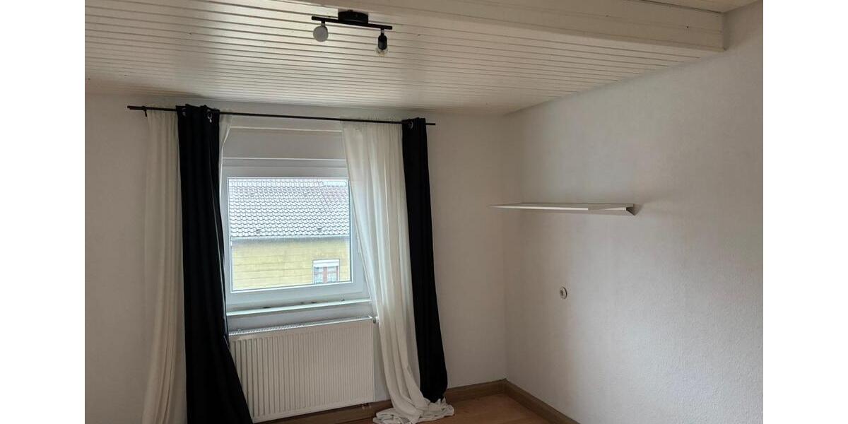 Doppelhaushälfte Saarbrücken Dudweiler - 4 Zimmer, 96 m&sup2;, 185.000&euro; | Angebot:26278005