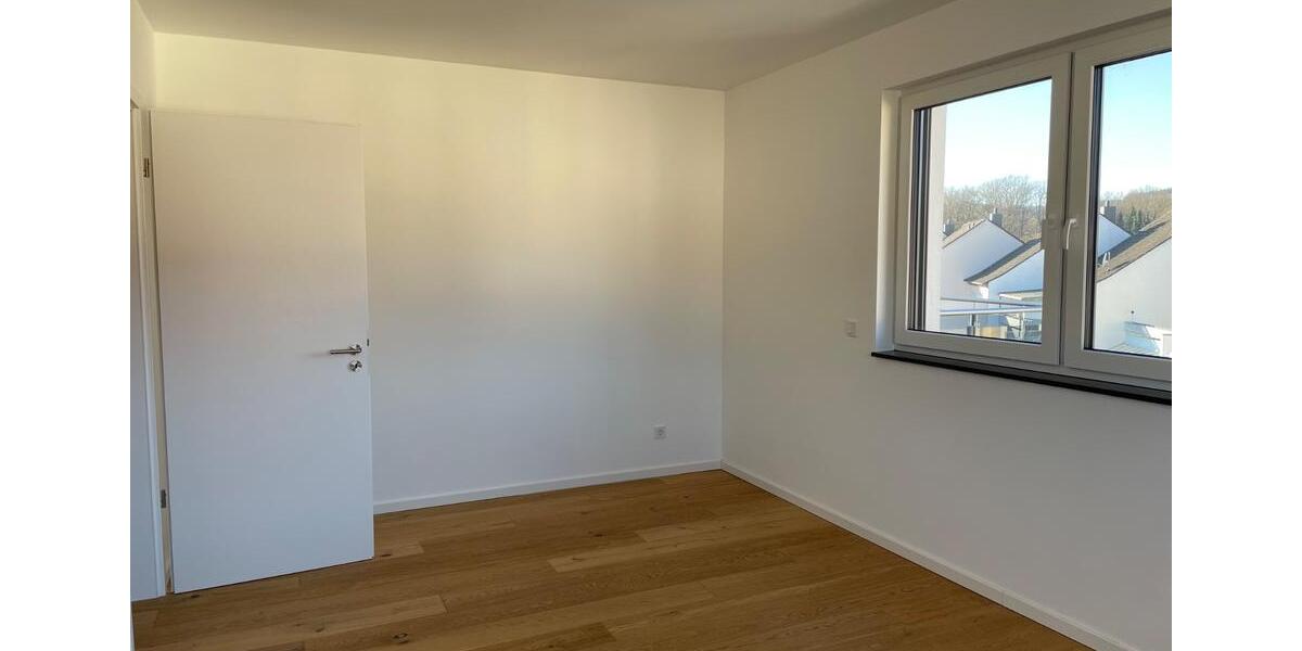 Einfamilienhaus Homburg - 3 Zimmer, 125 m&sup2;, 1.340&euro; | Angebot:25405542
