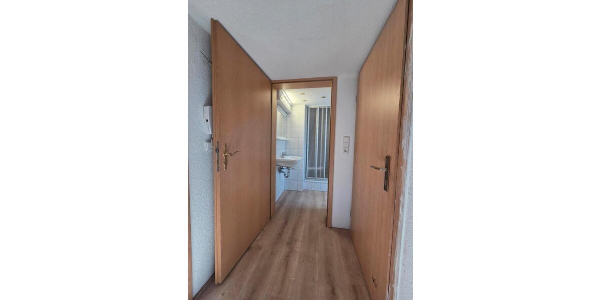 Dachgeschoßwohnung Nalbach - 2 Zimmer, 50 m&sup2;, 500&euro; | Angebot:25549562