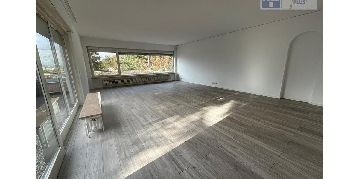 Etagenwohnung Homburg - 4 Zimmer, 142 m&sup2;, 1.290&euro; | Angebot:25371556