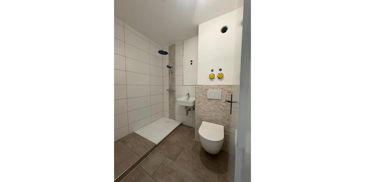 Etagenwohnung Saarbrücken Neue Bremm - 3 Zimmer, 63 m&sup2;, 770&euro; | Angebot:26625492