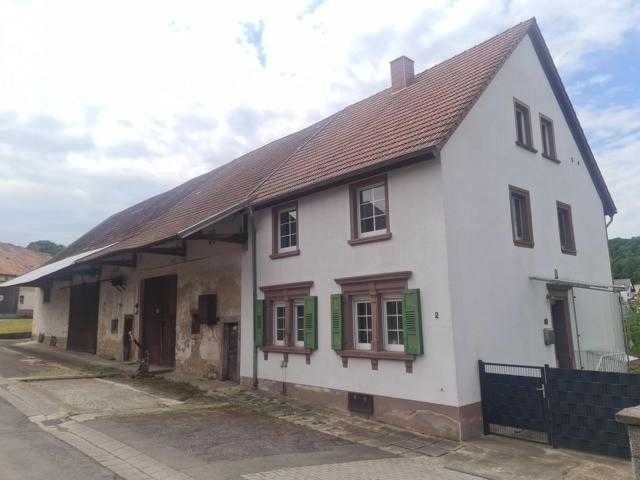 Stilvolles Bauernhaus mit Stallungen und Scheune - Bauernhaus, Landhaus Homburg | Angebot:21312218
