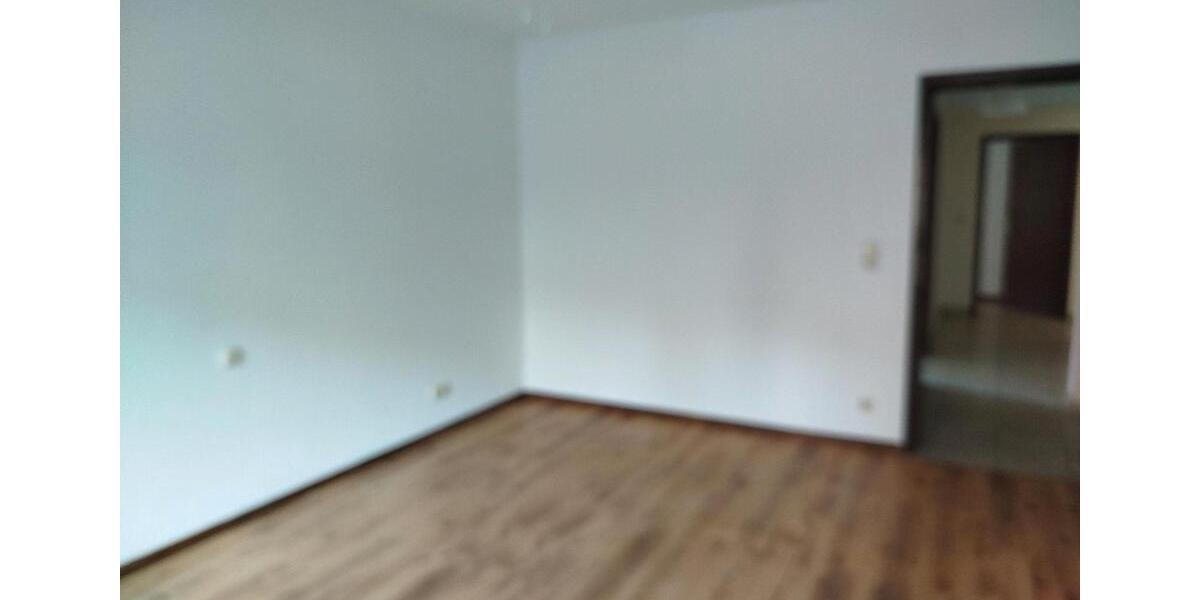 Erdgeschoßwohnung Mandelbachtal - 3 Zimmer, 87 m&sup2;, 490&euro; | Angebot:26492987