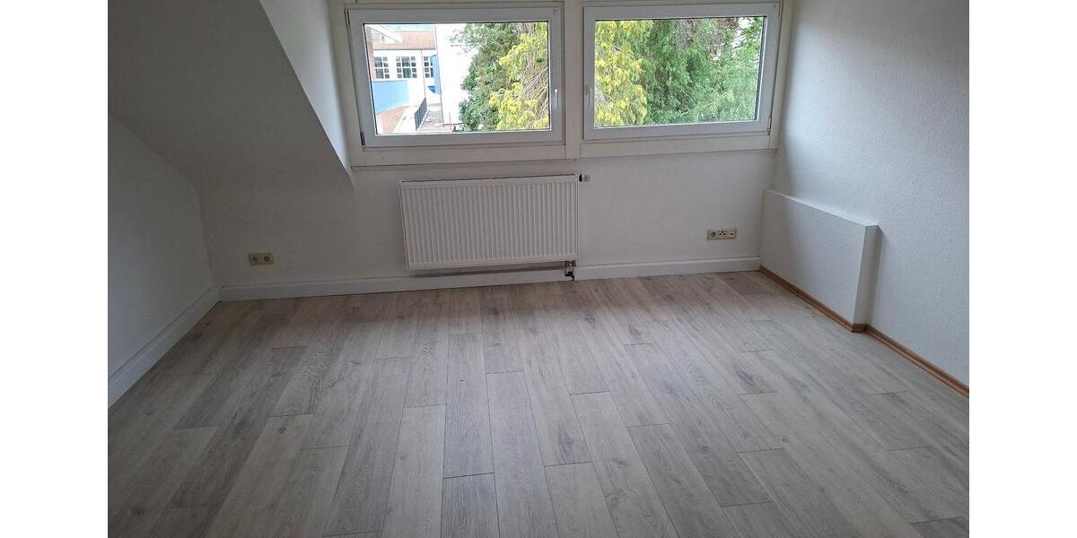 Dachgeschoßwohnung Beckingen - 2 Zimmer, 80 m&sup2;, 620&euro; | Angebot:26454433